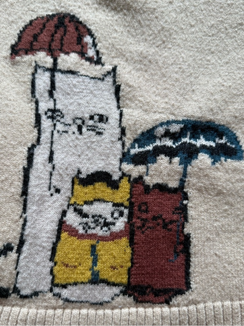 Adorable Cashmere Cat Sweater Vest (L?) - Picture 2 of 5